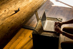 ATIV Book 9 Lite_lifestyle_14.jpg