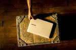 ATIV Book 9 Lite_lifestyle_16.jpg